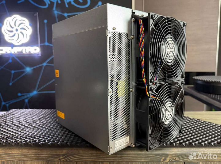 Асик AntMiner S21+ 225T