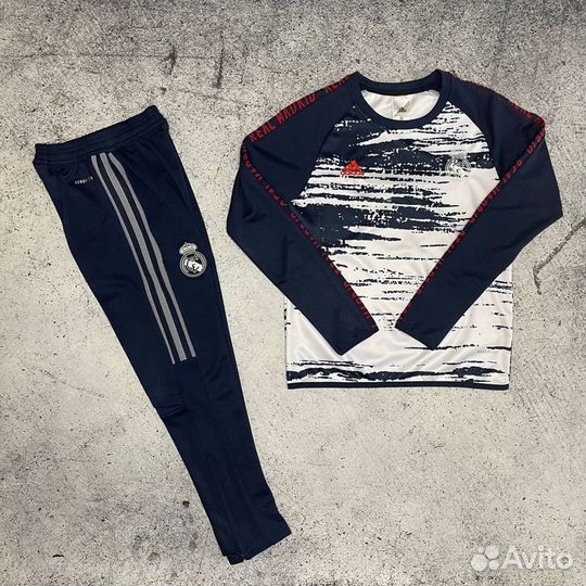 Футбольный тренировочный костюм