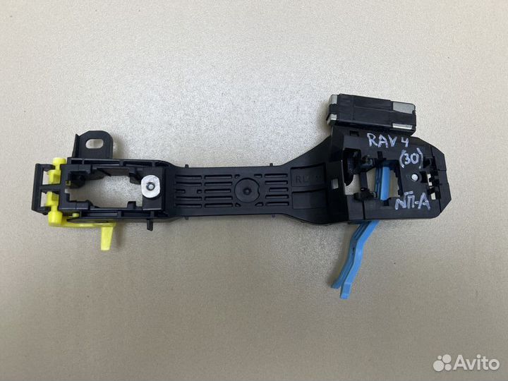 Ручка двери наружная Toyota RAV4 30