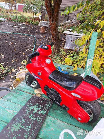 Велосипед Каталка трехколесный и беговел