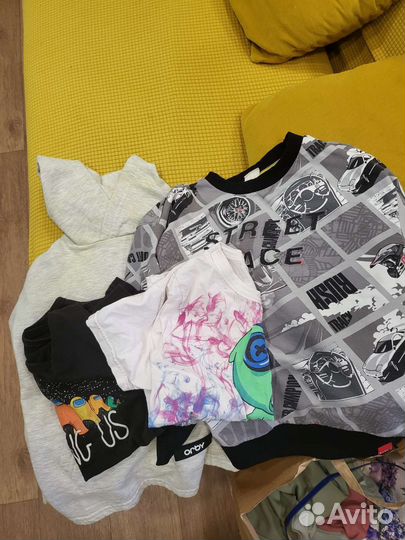 Отдам одежду мальчик 128