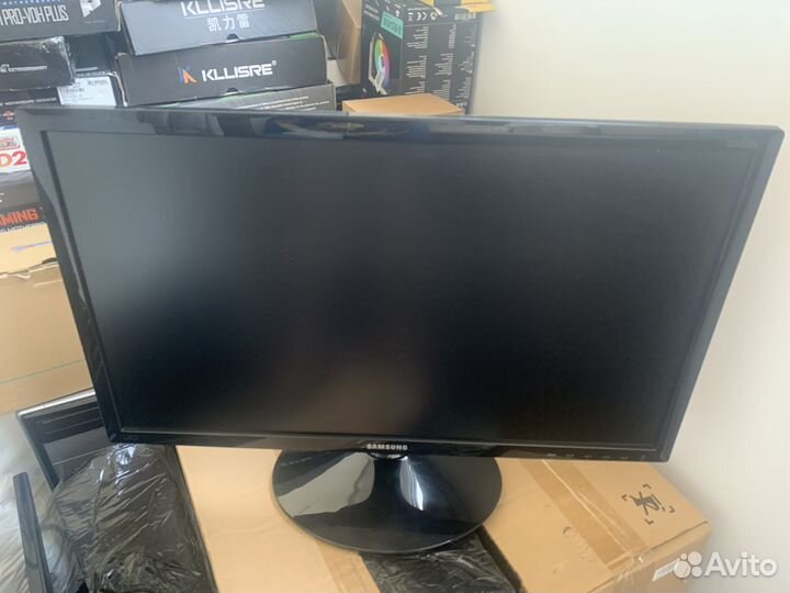 Монитор Samsung 24' S24D300H full HD