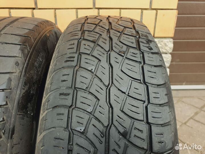Bridgestone Dueler H/T 215/65 R16