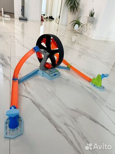 Hot wheels трек