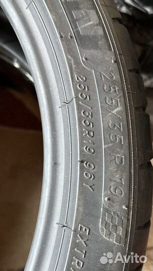 Michelin Pilot Sport 4 S 225/40 R19 и 255/35 R19 Y