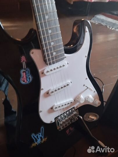 Электро гитара с комбиком