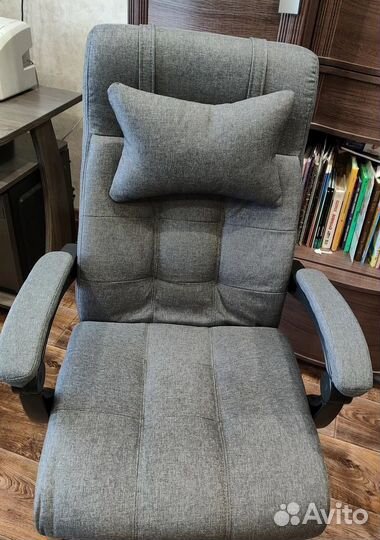 Компьютерное кресло с функцией массажа