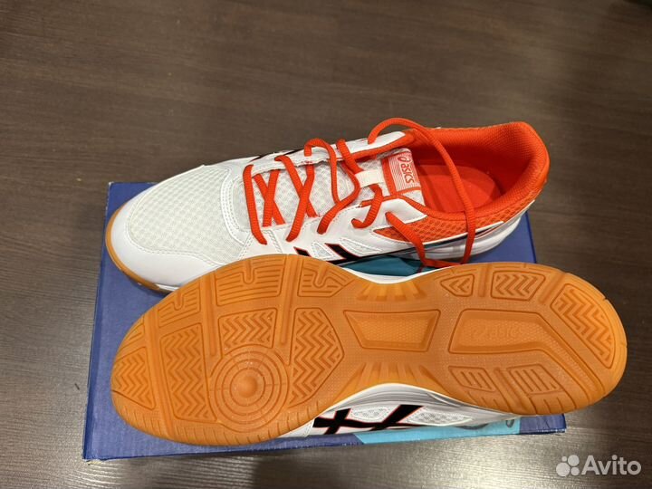 Кроссовки Asics Upcourt 3