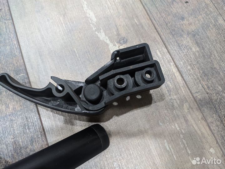 Ручка инструмент открывания капота гольф 3