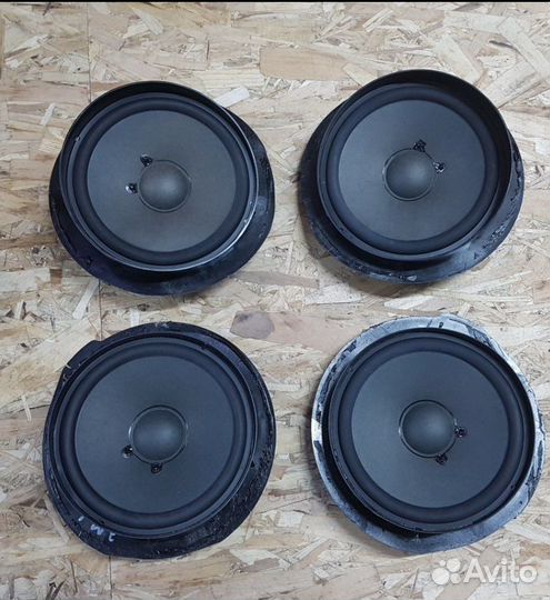 Динамики Mercedes E class левый передний и задний