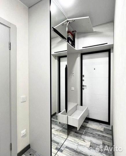 Прихожая на заказ с бесплатным замером