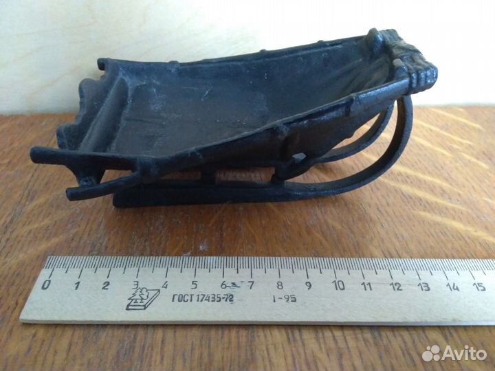 Визитница (пепельница) Санки. Чугун. 1979 год