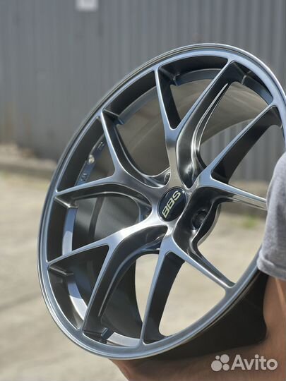 Кованые диски r19 в дизайне BBC с резиной