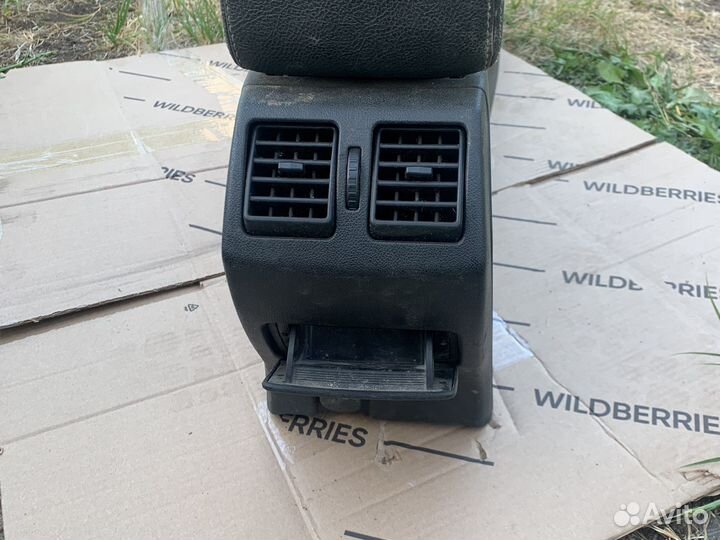 Подлокотник renault laguna 3 АКПП