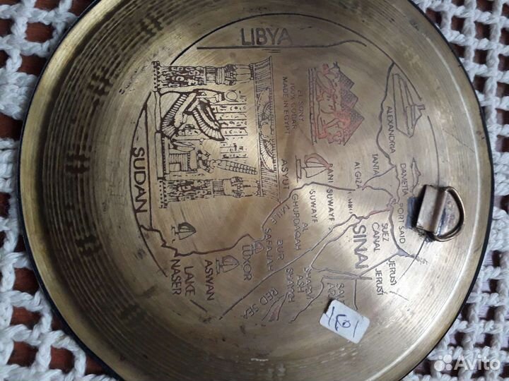 Тарелка декоративная с египетской царицей