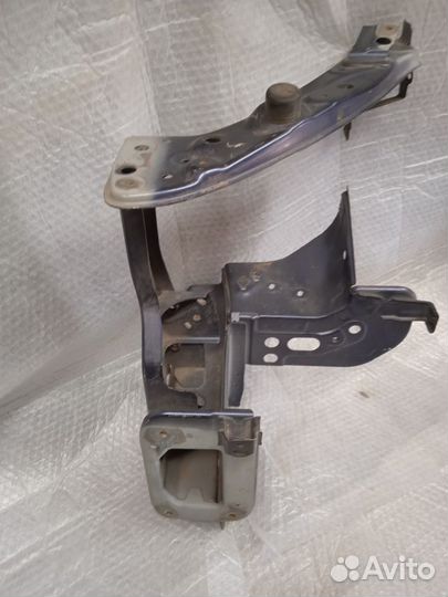 Фонарь левый крышки багажника mitsubishi lancer 10