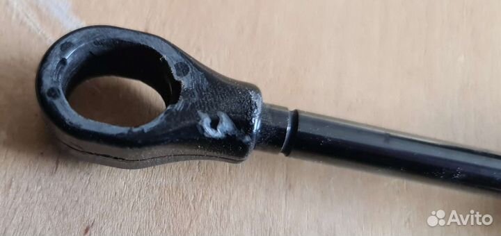 Амортизатор передней двери Mercedes W221