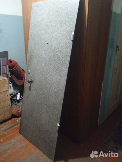 Дверь входная металлическая