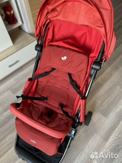 Прогулочная коляска joie pact