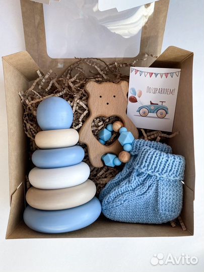 Вязанные носочки для новорожденного