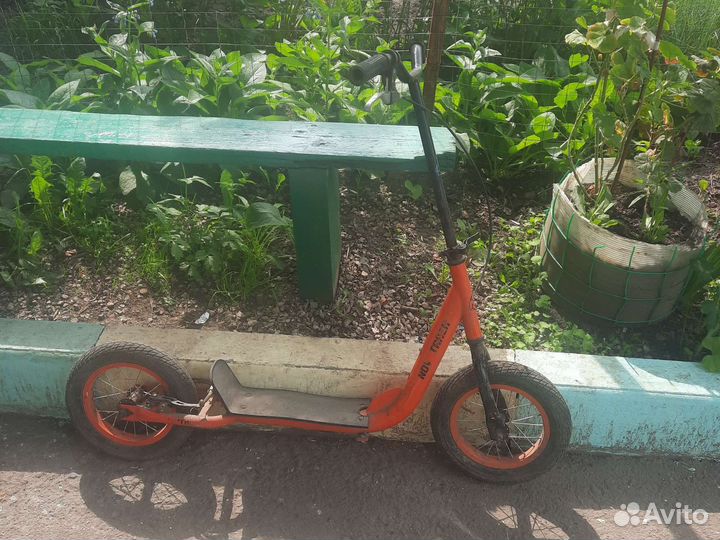 Самокат Novatrack