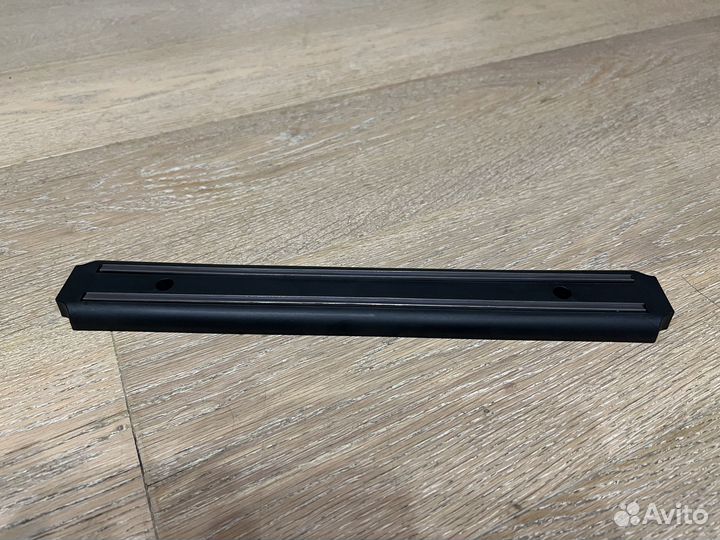 Магнитный держатель для ножей