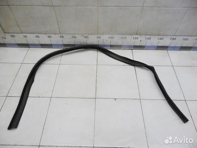 Уплотнитель (внутри) Duster 2012