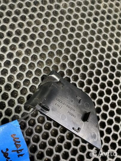 Заглушка внутренней ручки двери L Mark x grx-120