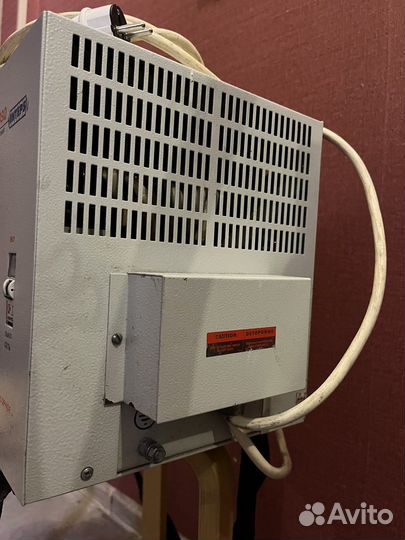 Стабилизатор напряжения Lider ps7500sq