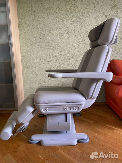 Педикюрное кресло Ruck Stella