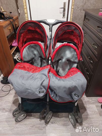 Коляска для двойни