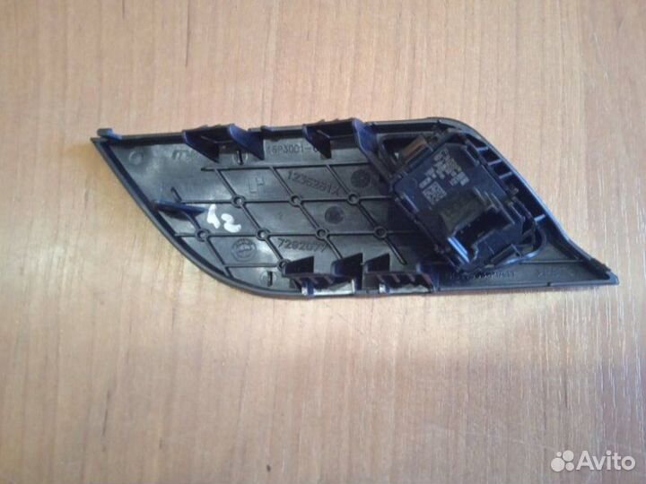 Кнопка центрального замка (накладка ручки) Bmw