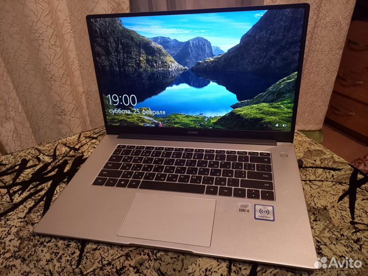 Huawei matebook d15 i5
