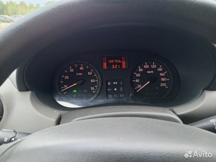 Renault Sandero 1.4 МТ, 2013, битый, 100 753 км