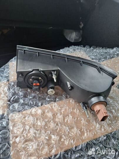 Фара противотуманная Cadillac Escalade