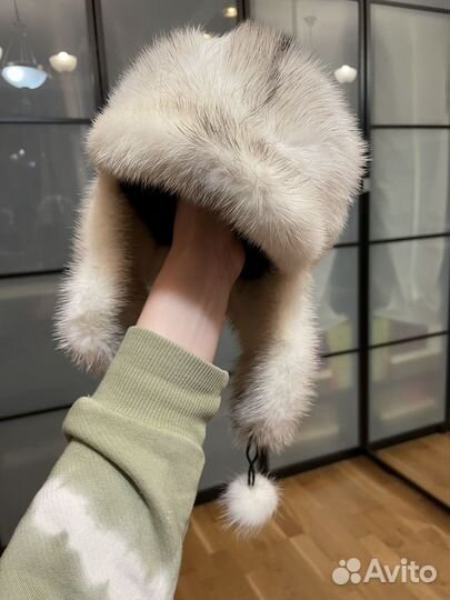 Шапка норковая женская белая