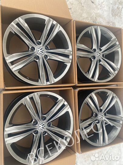 Sebring r19 8,5j et 38 dia 57,1 tiguan диски