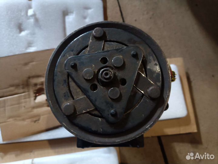 Компрессор кондиционера citroen c5x7