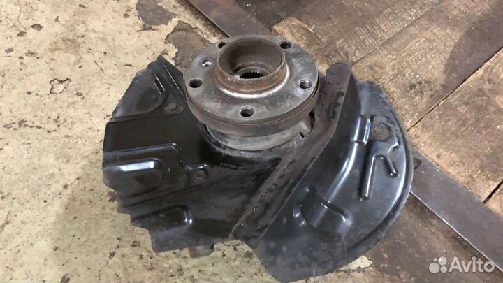 Передние кулаки поворотные бмв е53 Х5