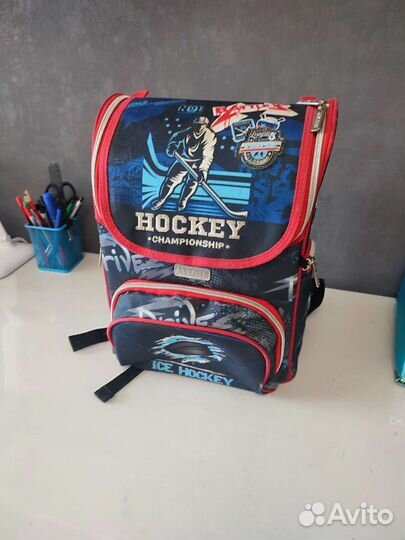 Рюкзак школьный