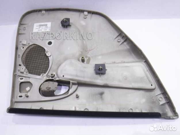 Обшивка (дверная карта) двери задней правой