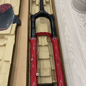 Вилка rock shox lyrik ultimate ch2 27.5 ход 160