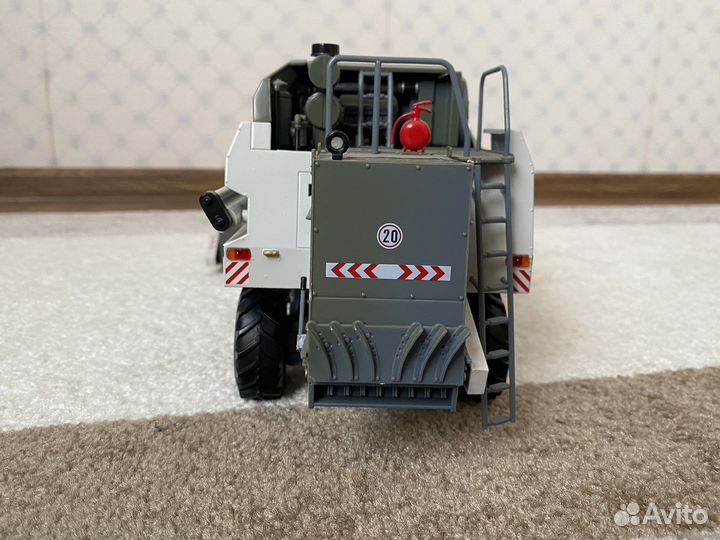 Модель комбайн ростсельмаш Vector 410