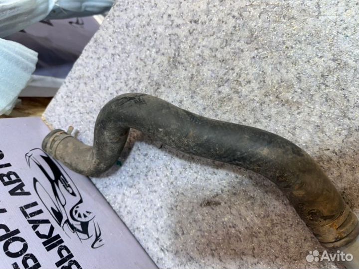 Трубка охлаждения двигателя Kia Quoris KH 3.8 G6DD