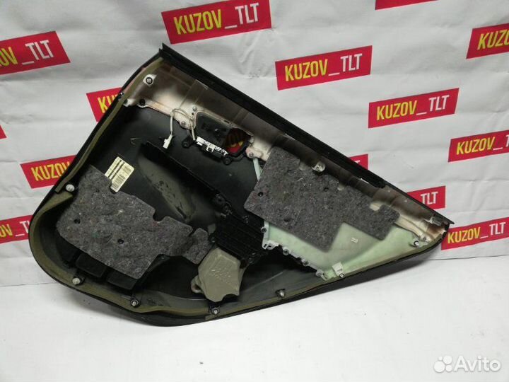 Обшивка двери задняя левая Toyota Camry седан 2.0