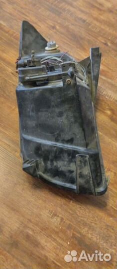 Фара dodge caliber правая