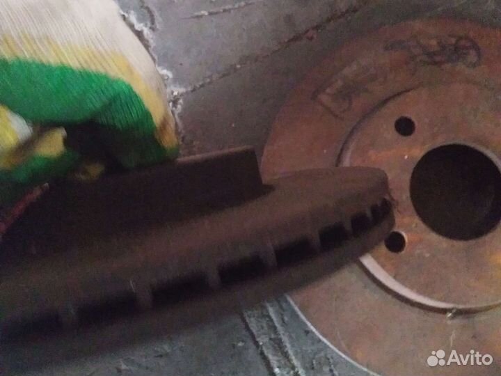 Диски тормозные на ford Фокус 1