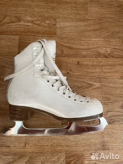 Коньки фигурные jackson artiste 4 (33 размер)