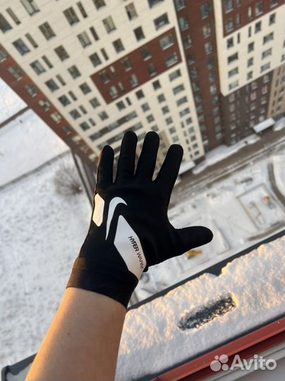 Перчатки nike hyperwarm