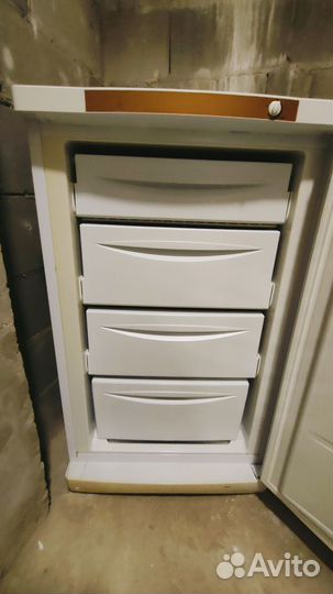 Морозильная камера indesit